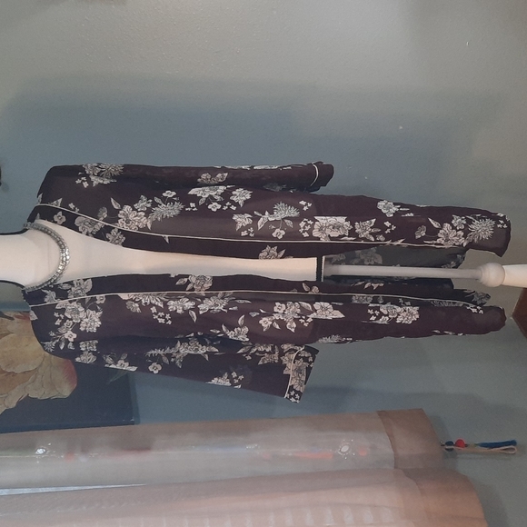 Live 4 Truth Plum Floral Sheer Midi Cardigan - Picture 5 of 6